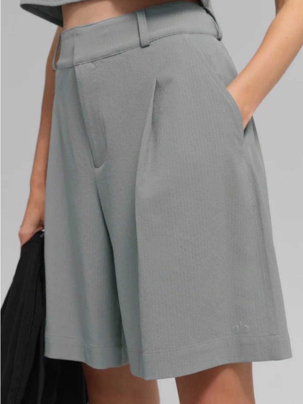 NWT ALO Yoga Women's High-Waist Dreamscape Short XS in Lunar Grey - SOLD OUT